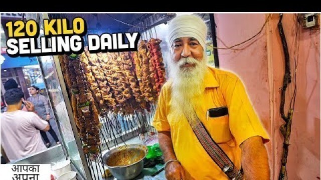 '72 Year Old Baba ji selling India\'s Best Chaap Street Food in Delhi | Harry Uppal'