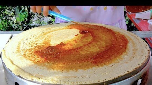 'Street Food - Sausage Japanese Crepe Chile and 3sauces! | White Yallow Crepe Street Food'