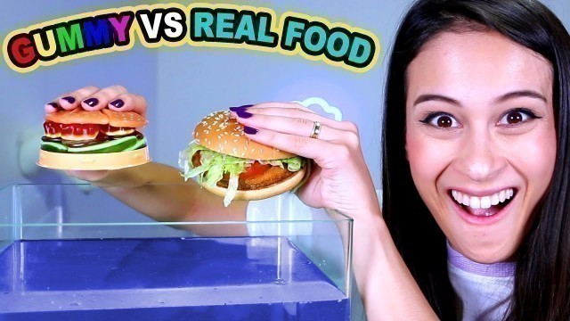 'GUMMY vs REAL FOOD! || Blijven drijven'