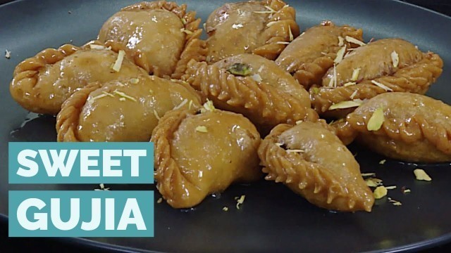 'Indian Sweet Gujia Recipe, Gujjia With Mava, Sweet Gujjia Recipe by Vahchef'