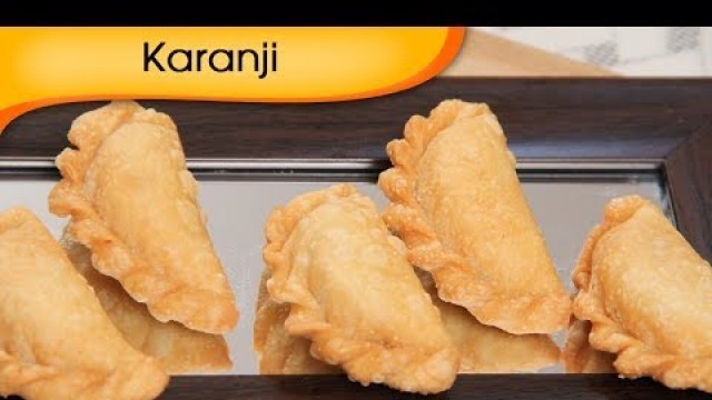 'How To Make Karanji | करंजी | Gujiya Recipe | Diwali Special Recipe | Indian Sweets By Ruchi'