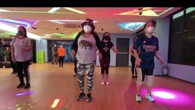 'ZOOM by Jessie | Zumba | Dance fitness | easy steps JM VLOG.Z KPOP retake'