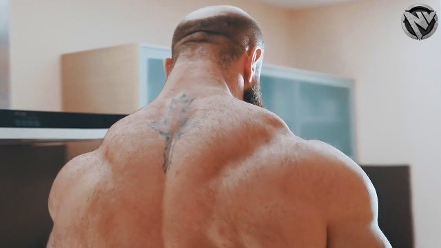 'HEAVY TRAINING - GRANITE MUSCLE - JAMES HOLLINGSHEAD MOTIVATION'