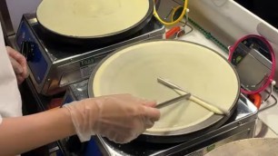 'Amazing Skill ! Crepe Making Master ! - Taiwanese Street Food'