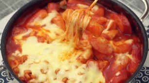 'Cheese Tteokbokki made from Rice [Korean Food]'