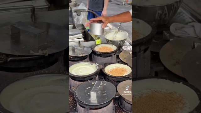 'penang street hawker: ban chang kueh (peanut pancake) #georgetown #penang #penangfood'