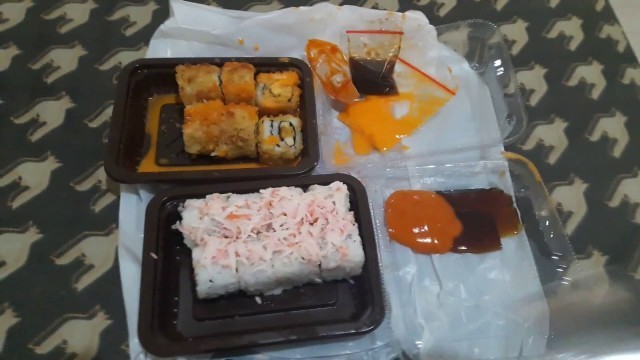 'JAJAN MURAH! REVIEW Suteki Sushi PAKAI PROMO #PALUGADA DARI #GRABFOOD'