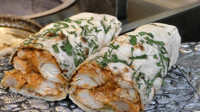 'Roti, Naan Bread Hand Made in Clay Oven, Great Pakistani Food of Camden Town. London Street Food'