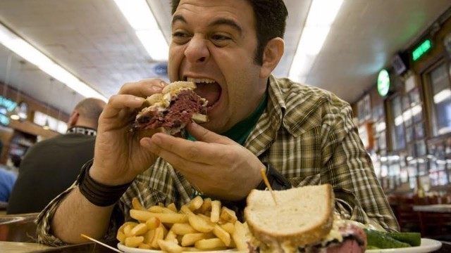 'La Verdad Oculta De Man Vs. Food'