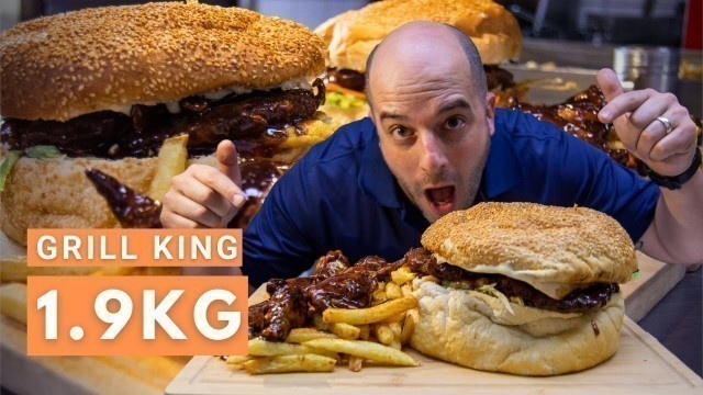 'South Africa\'s BIGGEST Burger challenge - Man vs Food - The Grill King Mt Man burger - BraCel'