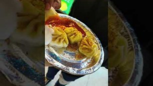 'CP metro k andr ke #momos #streetfood #indianfood #youtubeshorts'