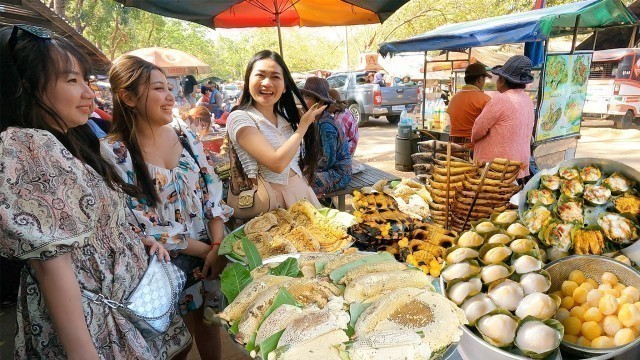 'Best Cambodian Street Food For Tourists @Oudongk - Fish Amok, Honeycombs, Chicken, Frog & More'