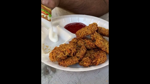 'Maggi pakode | spicy snacks | #delhifood #bombayfood #thefoodranger'