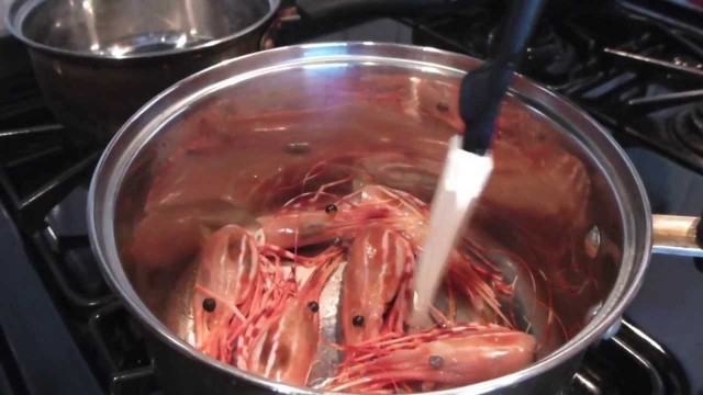 'How to Make Shrimp Stock - HTK Tutorial'