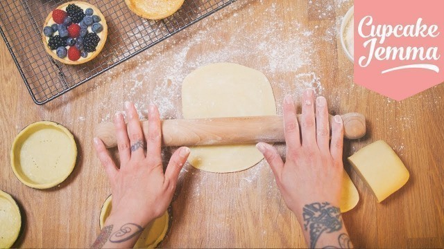 'How to make The Best Shortcrust Pastry AND Blind Bake a Pie/Tart Shell | Cupcake Jemma'