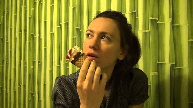 'Мороженое Extreme клубничный Nestle Ice Cream Strawberry — Unpack&Review World Food'