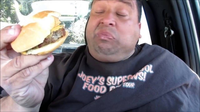 'Joey\'s World Tour 7 11 Fresh Parasite-Invested Cheeseburger Review'