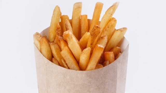 'This Is How Fast Food Chains Really Make Their Fries So Crispy'