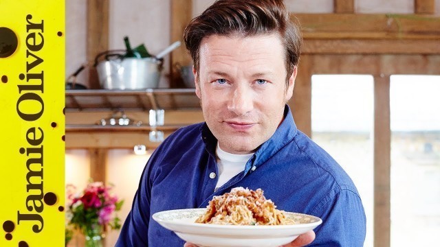 'Veggie Spaghetti Bolognese | Super Food Family Classics | Jamie Oliver'