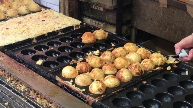 'Japanese Street Food TAKOYAKI [Minatoya] recipe HowTo Ueno Tokyo Japan'