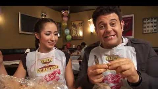 'Man vs Food - Hot N Juicy Crawfish'