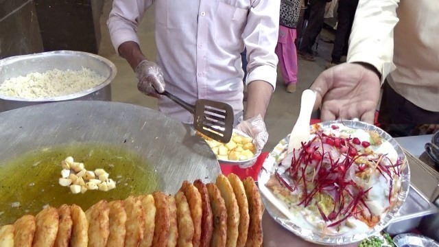 'Aloo Tikki Chaat 60 Rs & SevPuri Chaat 30 Rs | Indian Street Food Lover\'s'