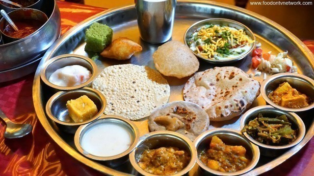 'Best Gujarati Thali in Surat, Gujarat | Indian Food Ranger Nikunj Vasoya'