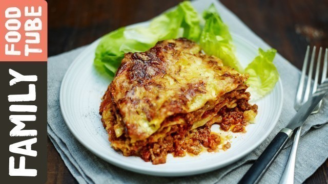 'Easy Family Lasagne | Jamie Oliver'