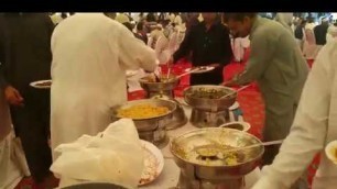 'pure village marriage waleema  || How Pakistani People Eat Wedding Food in Marriage'