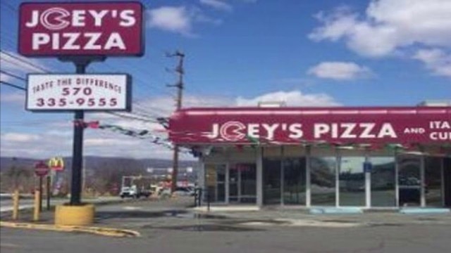 'Food Reviews Episode 68 Joey’s Pizza in Dunmore PA'