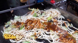 '소고기 야끼우동 / Beef Yaki Udon - Japanese Street Food / 오사카 구로몬시장'