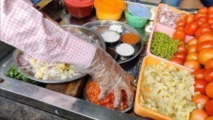 'Most Hygienic Chaat Wala | Aloo Pakwan Chaat | Indian Street Food'