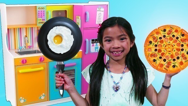 'Emma Pretend Cooks w/ Cute Kitchen & Food Truck Toy'