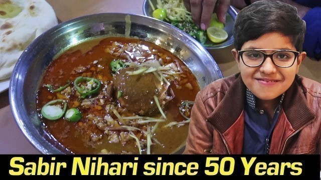 'SABIR NEHARI | since 50 Years | Ultimate Nalli Maghaz Nihari | Pakistani Street Food, Karachi'