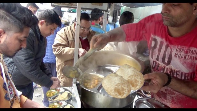 '100 Plates Finishes an Hour | Famous Janak Puri Wala in Amritsar | Street Food Punjab'