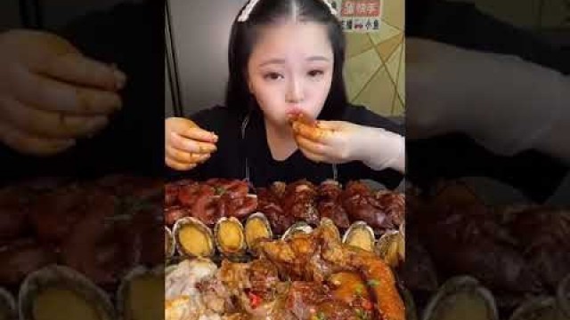 '#asmr #mukbang  #mukbangvideo #foodporn #eatingshow #koreanfood #eating #realsound #mushroom #shorts'