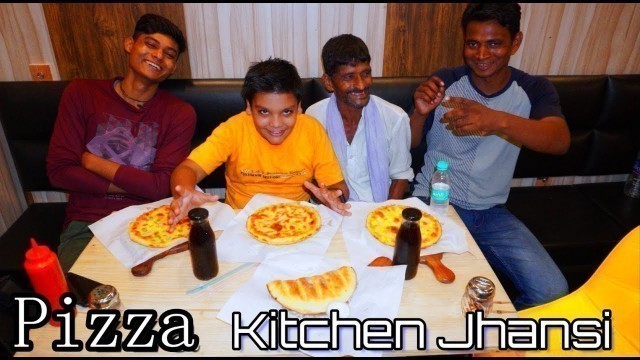 'Pizza Kitchen  In Jhansi City - Best Taste Pizza | Jhansi Street Food | Indian Street Food'