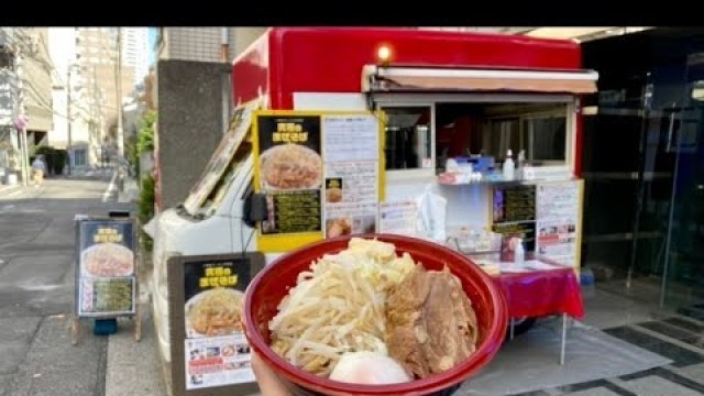 'Ramen Noodles Food Truck “Odorumen AKIRA” in Tokyo'