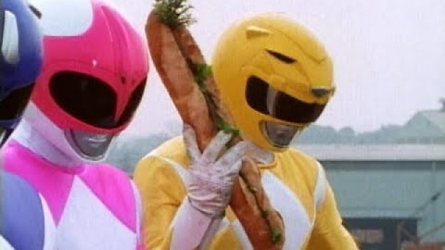 'Power Rangers vs Pudgy Pig | E6 Food Fight | Mighty Morphin | Power Rangers Official'