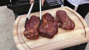 'Super Quick Video Tips: How to Get Wood-Smoked Flavor on a Gas Grill'