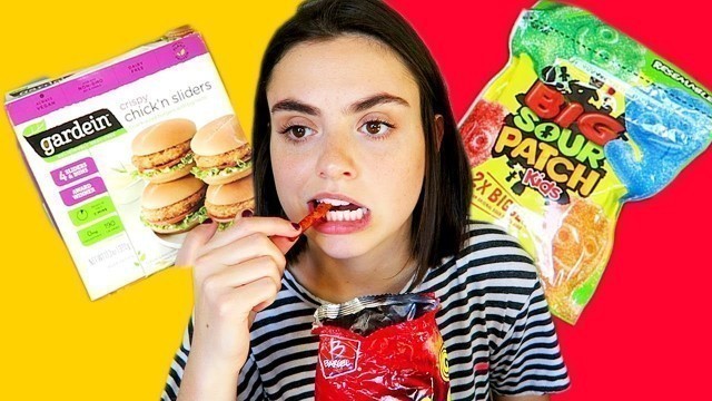 'TIPSY AUSTRALIAN TRIES AMERICAN SNACKS!'