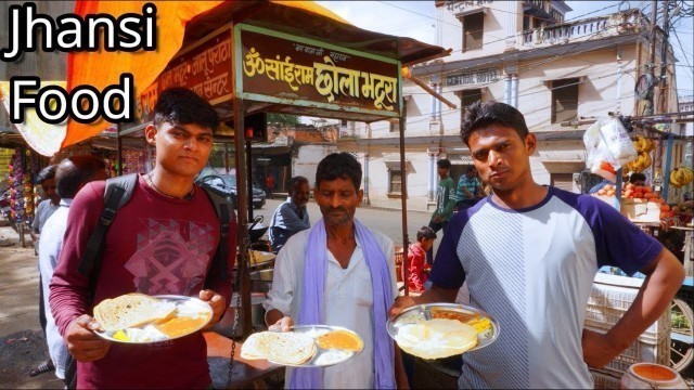 'Street Food Travel In Jhansi City | Agra To Jhansi Food Tour | Best Food Location In Jhansi #1'