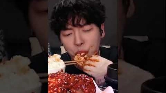 '시오SIO❤️ #mukbang #asmr #mukbangasmr #food #asmreating #asmrfood #foodie #mukbangvideo #foodporn #eat'