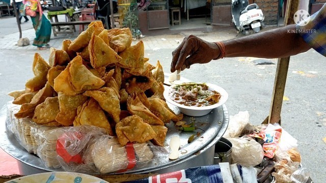 'jhansi ki San मटर समोसा (street food Jhansi)'