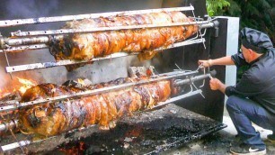 '2 WHOLE 105 Kg PIGS Roasted 22 Hours, Cut and Prepared. Italy Street Food'