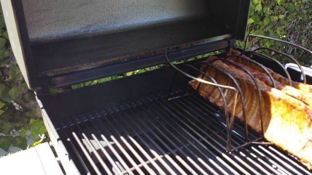 'Smoking ribs on Weber Genesis gas grill'