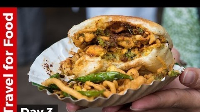 'Indian Street Food Tour in Mumbai - Bombay Duck Fry and AMAZING Vada Pav!'