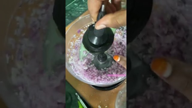 'Preethi zodiac mixer grinder onion cutting live demo'