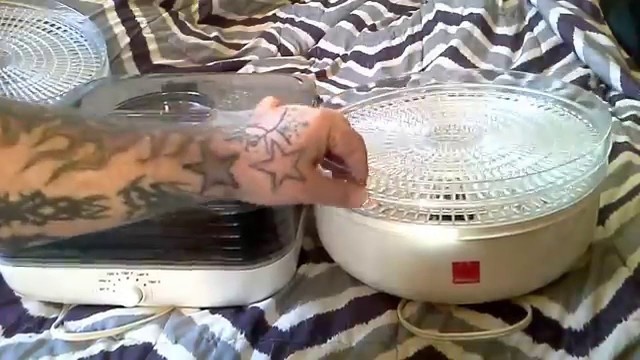 'Ronco Original VS Turbo Food Dehydrator Comparison'