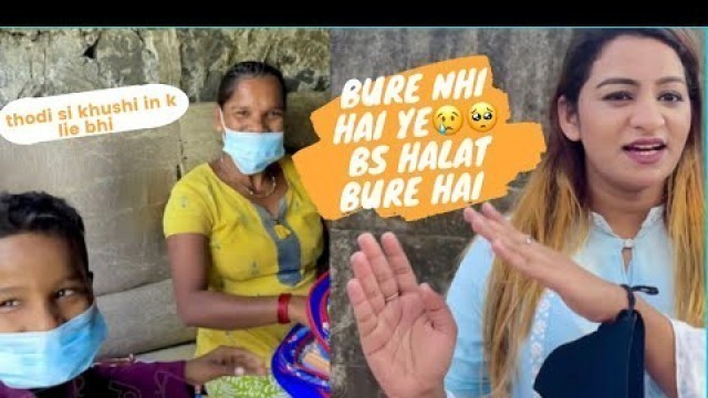 'Helping homeless kinds  | Heart touching video in India shar  food n all needed people #shot #beta'